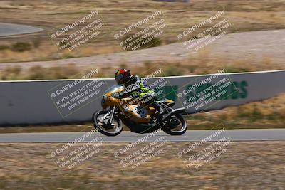 media/Apr-19-2025-AHRMA (Sat) [[3d98ca3309]]/Race/Group 1/Turn 4/